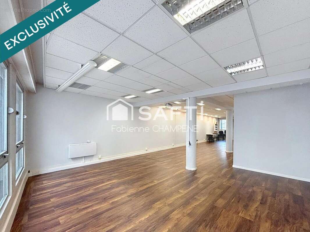 Photo 4 - Commerce à LONS-LE-SAUNIER