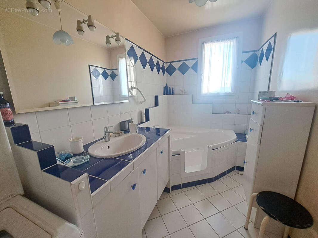 Appartement à MANTES-LA-JOLIE