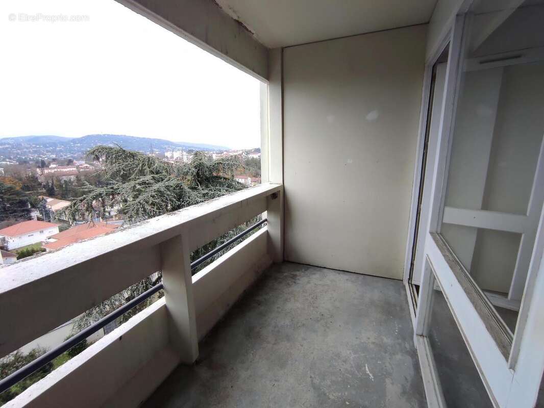   - Appartement à CALUIRE-ET-CUIRE