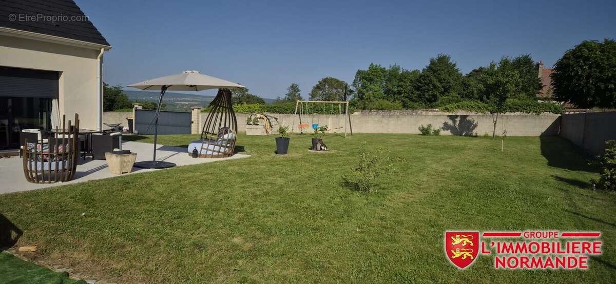 Maison à BONNIERES-SUR-SEINE