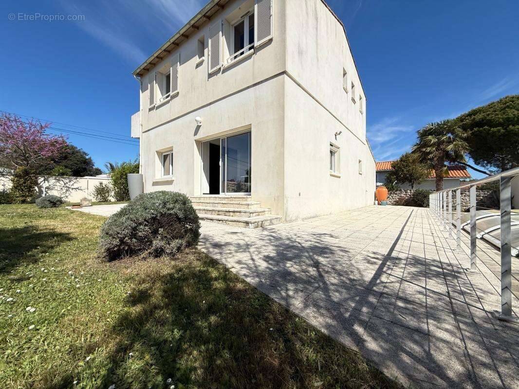 Maison à SAINT-PALAIS-SUR-MER