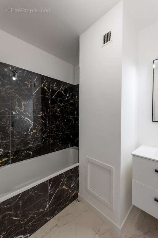 Appartement à SAINT-GENIS-LAVAL