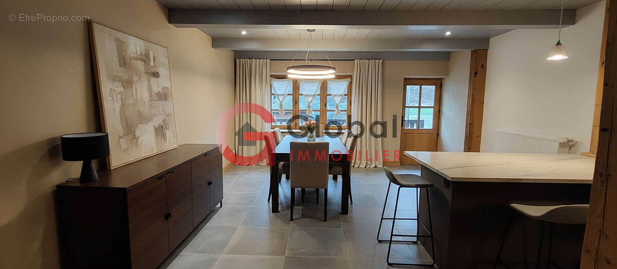 Appartement à LES ALLUES