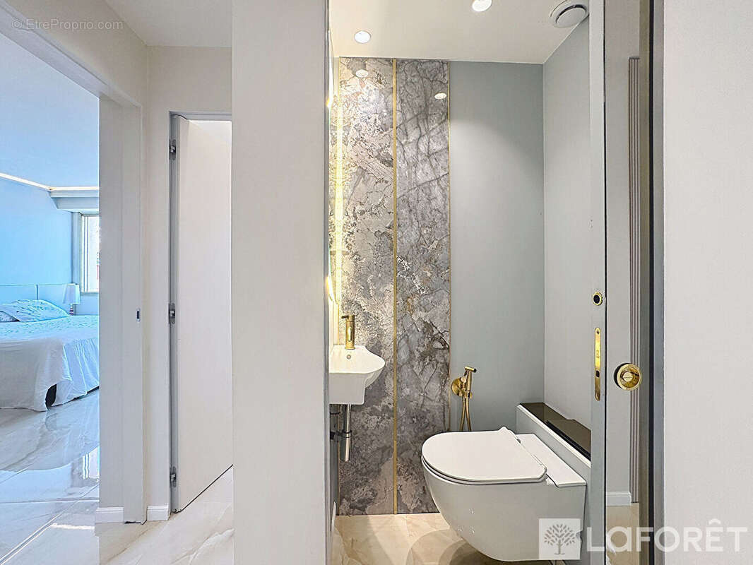 Appartement à ROQUEBRUNE-CAP-MARTIN