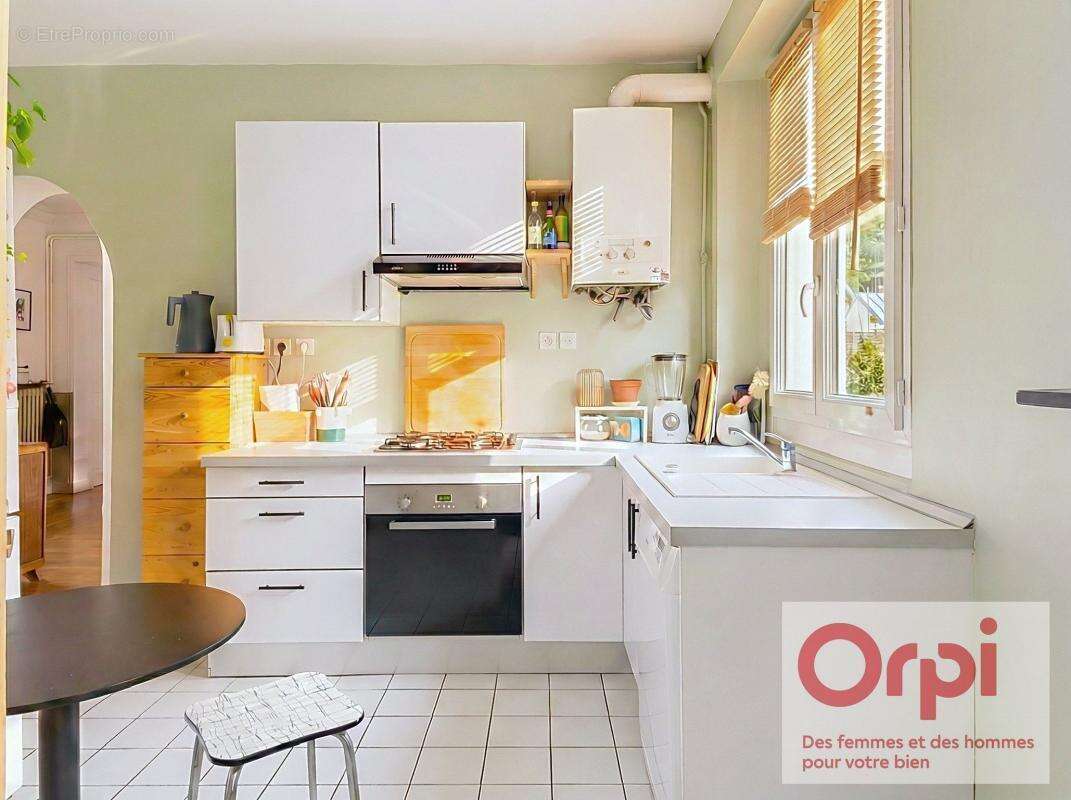 Appartement à ISSY-LES-MOULINEAUX