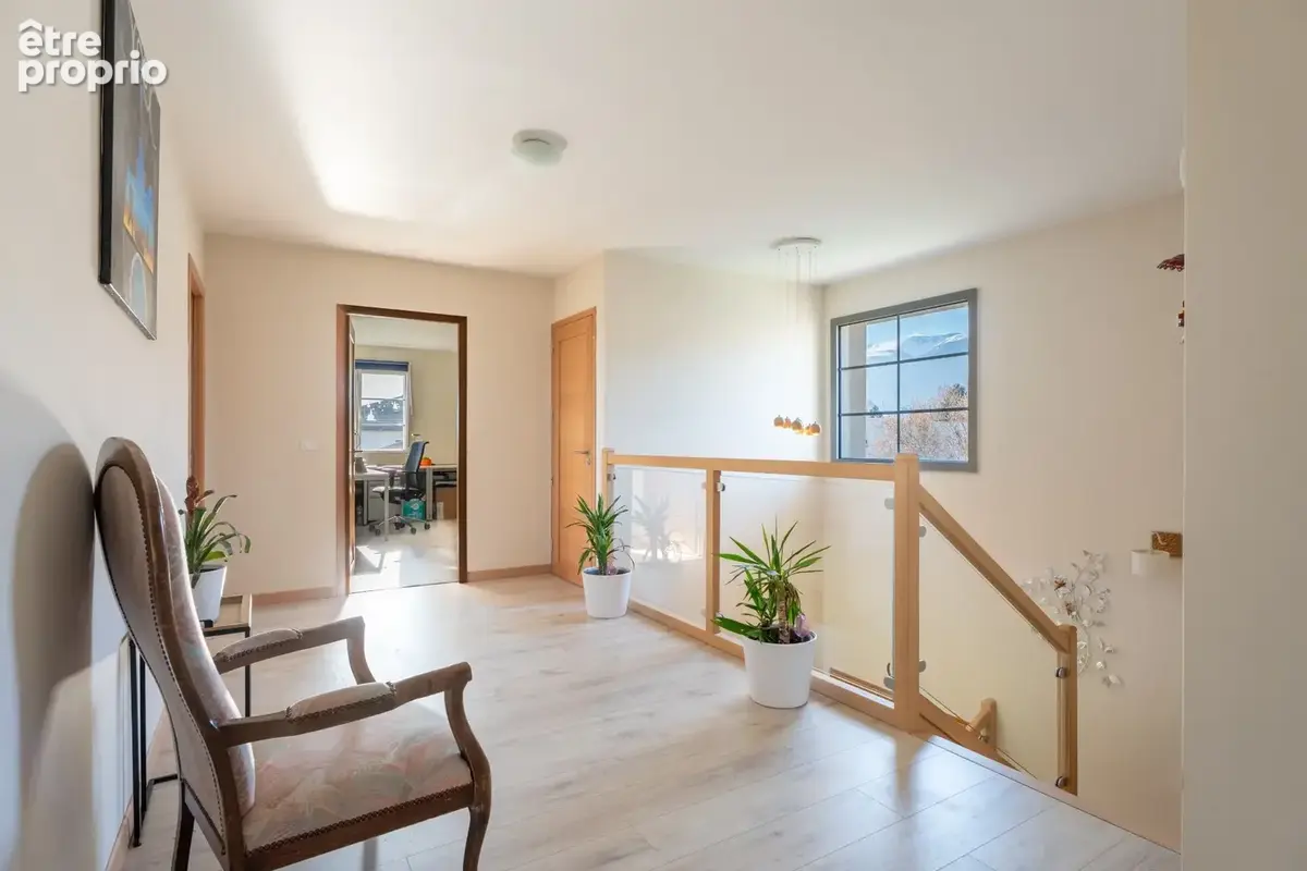 Maison contemporaine classée A + T1bis avec magnifique vue sur le Mont Blanc - photo 10