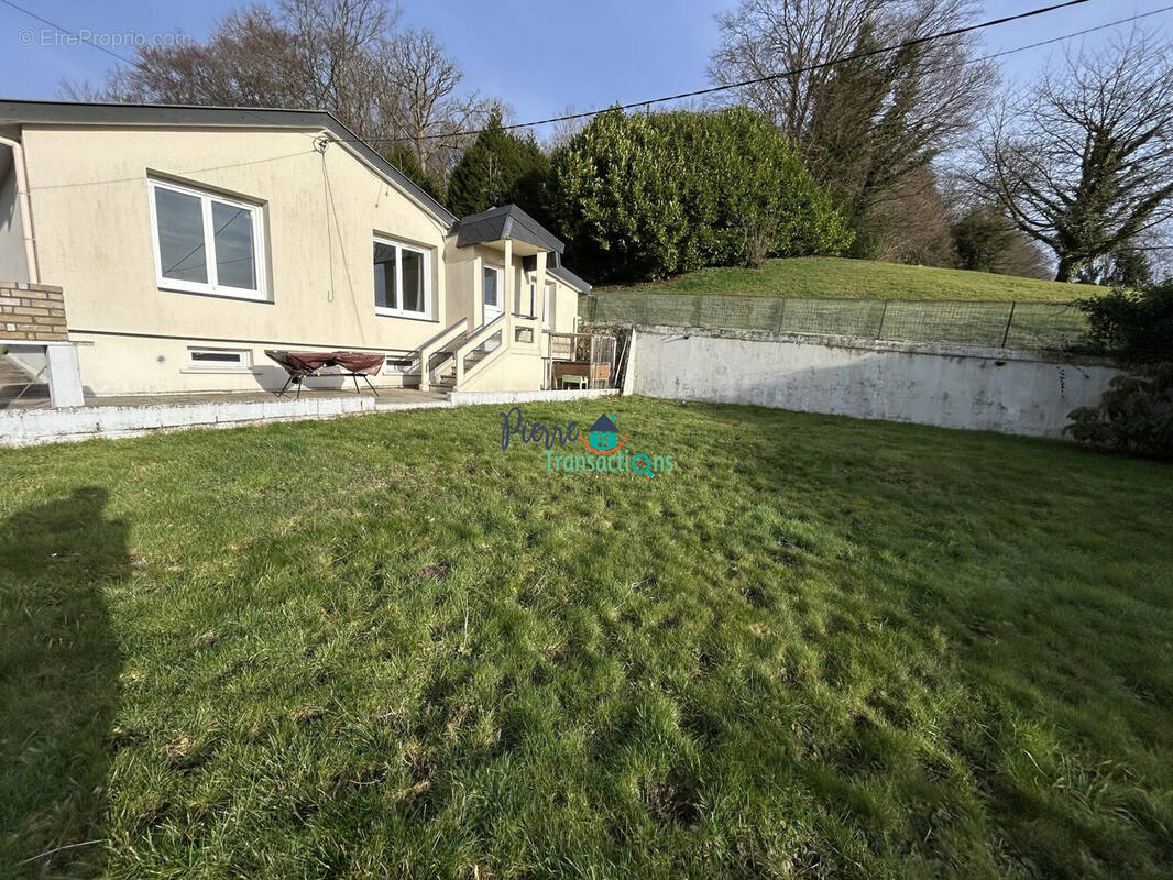 Maison à GRUCHET-LE-VALASSE