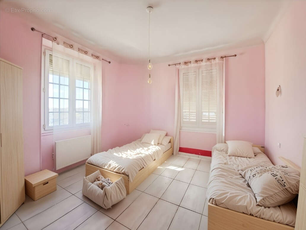 Maison à GATTIERES