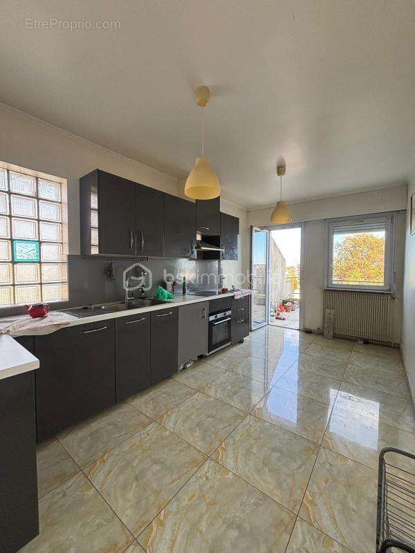 Maison à NEUILLY-PLAISANCE