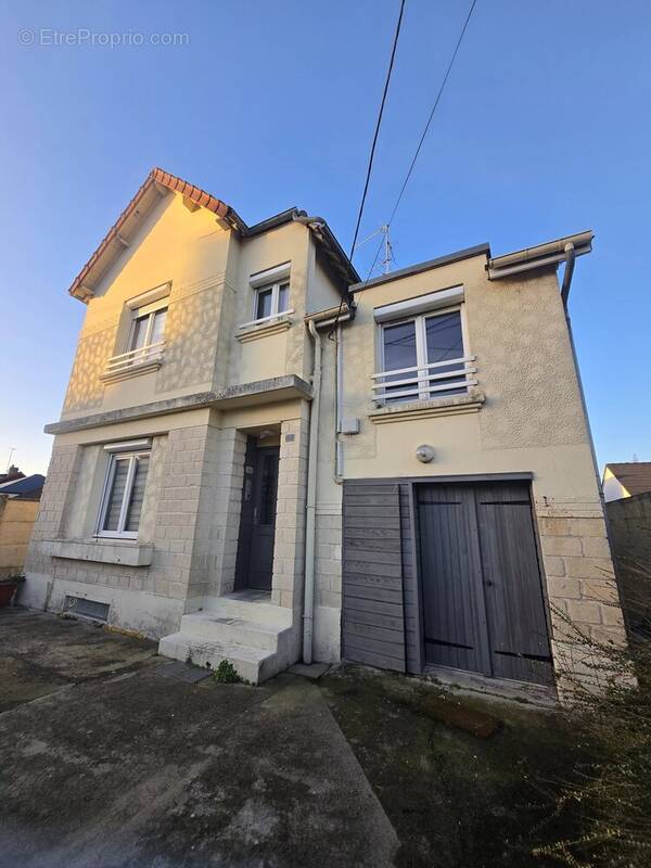 Maison à MONDEVILLE