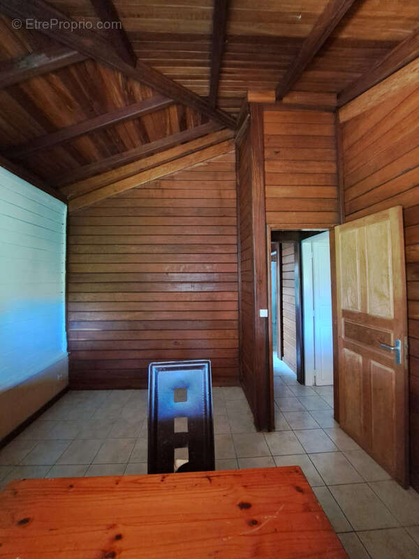 Maison à CAPESTERRE-BELLE-EAU