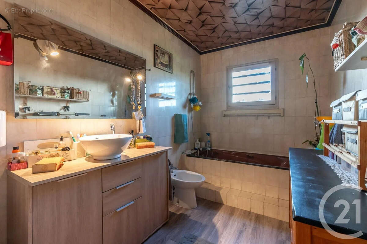 Maison 137 m² à Coubron  - photo 8