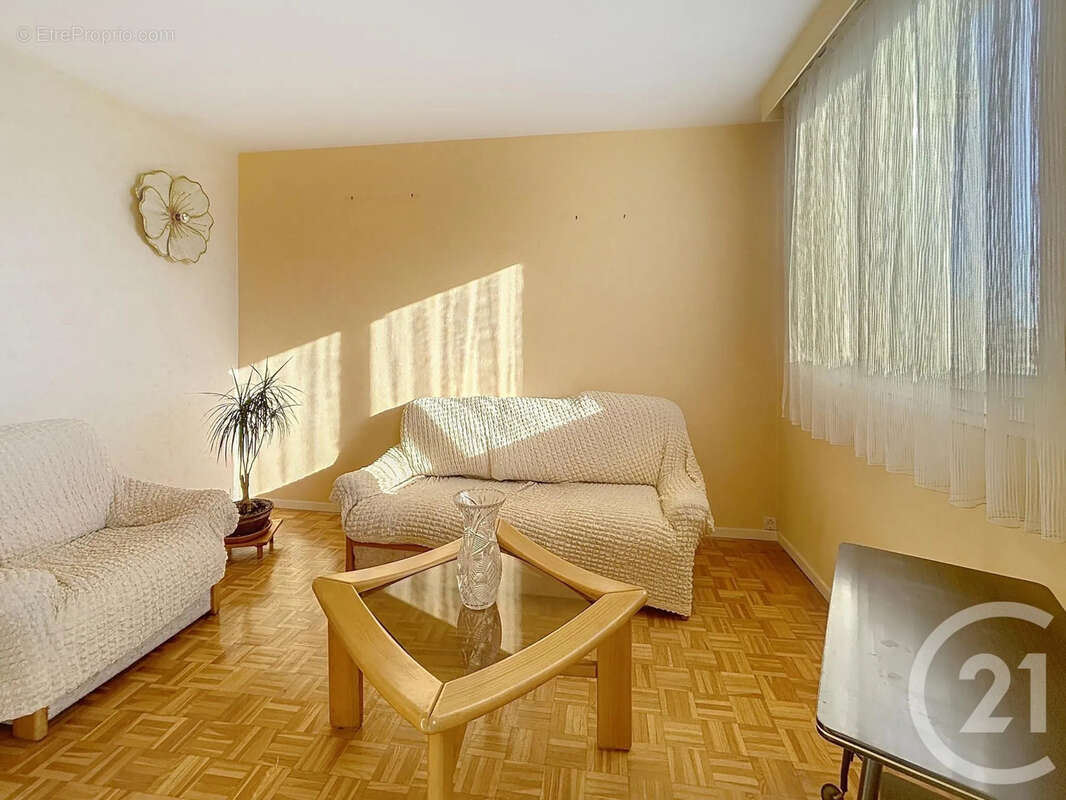 Appartement à GARGES-LES-GONESSE