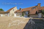 Maison à BOUILLY-EN-GATINAIS