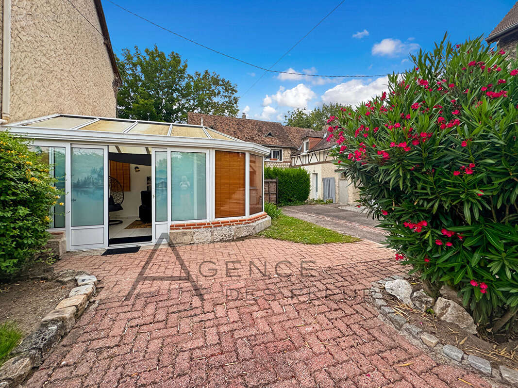 Maison à TOURVILLE-LA-RIVIERE