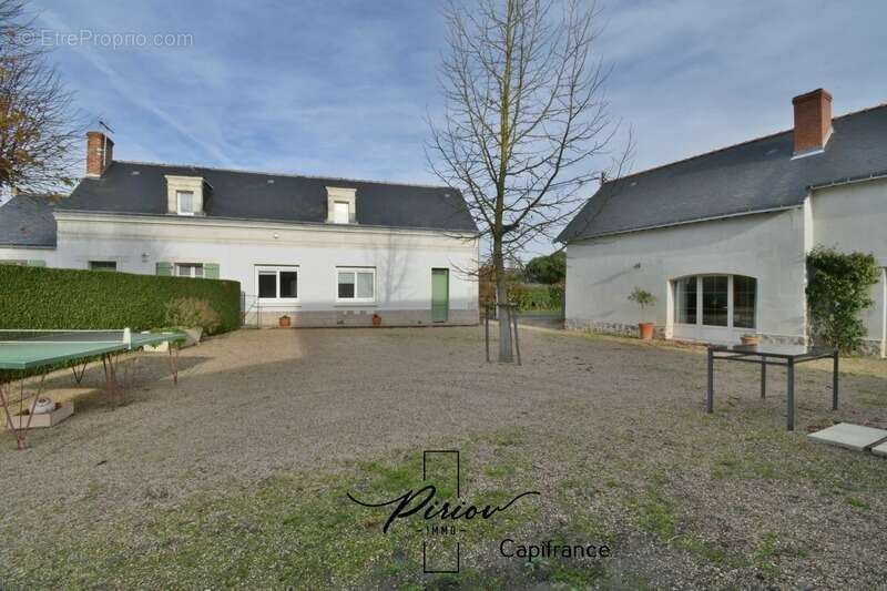 Maison à SAINT-MARTIN-DE-LA-PLACE