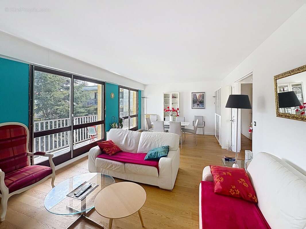 Appartement à L'HAY-LES-ROSES