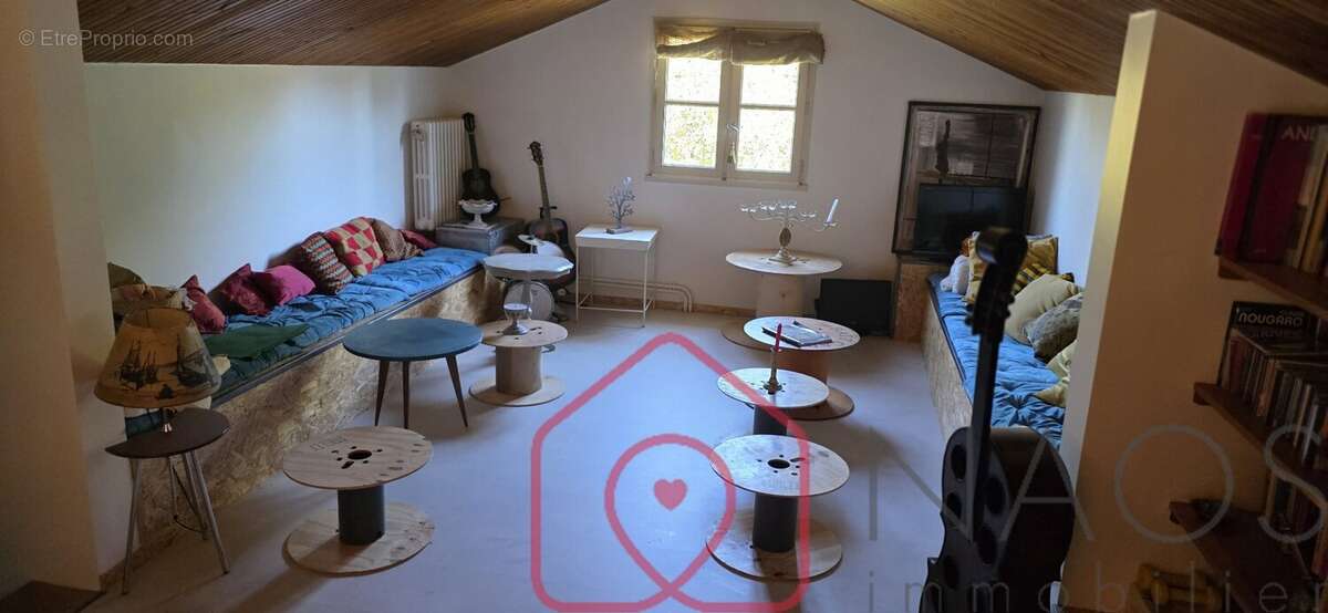 Maison à BUXEROLLES