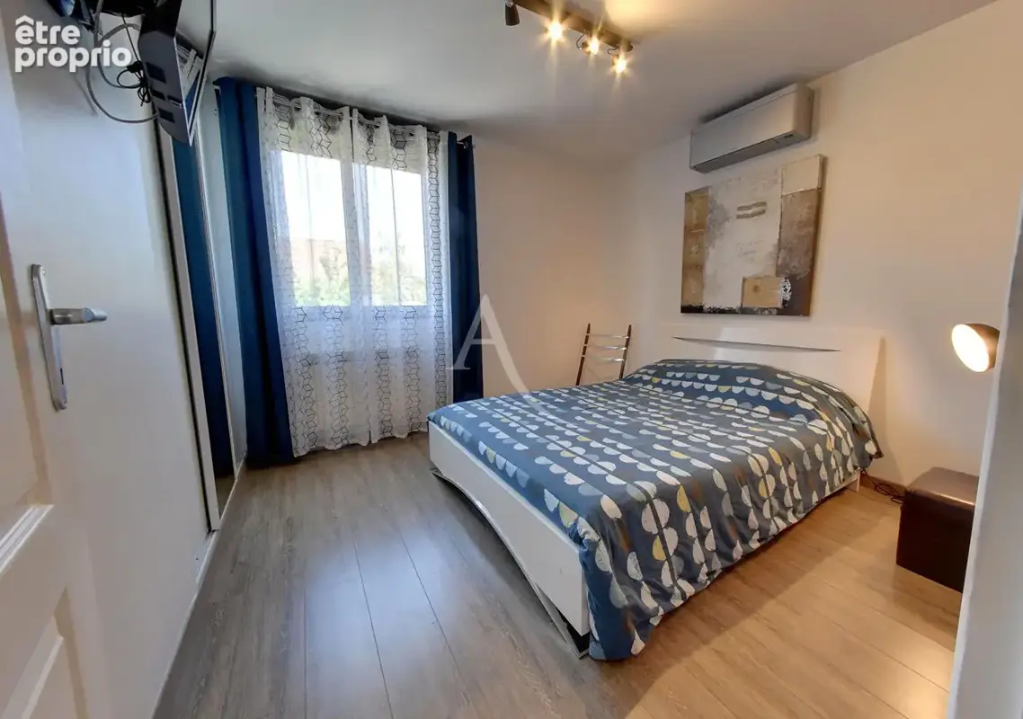 Maison individuelle 7 pièces 156 m² Chevry-Cossigny - superbes prestations ! - photo 9