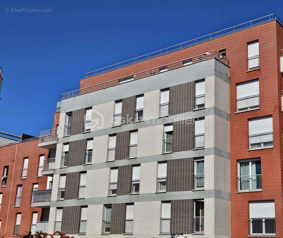 Appartement à VIGNEUX-SUR-SEINE