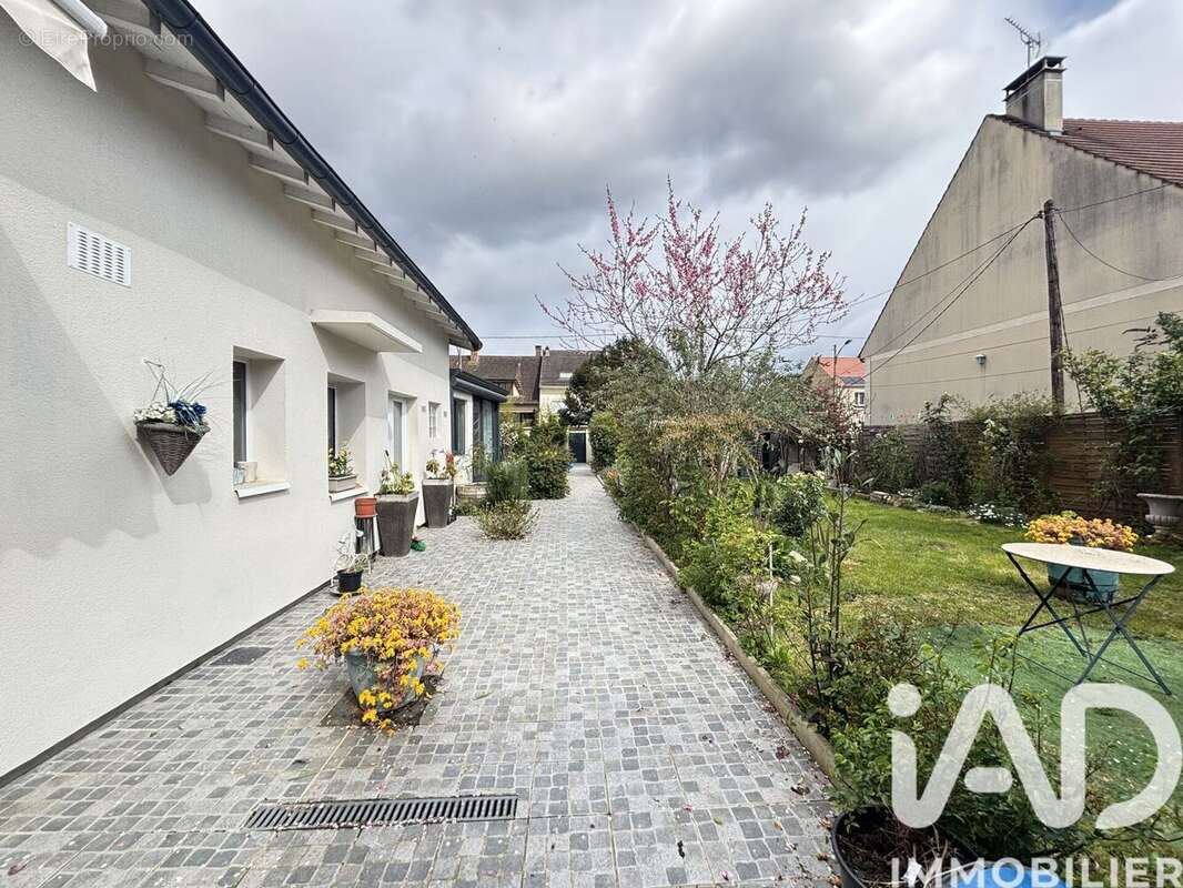 Photo 2 - Maison à CHAMPIGNY-SUR-MARNE