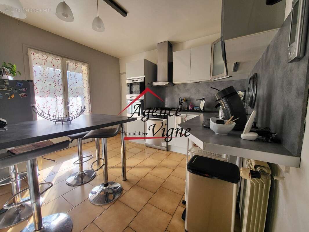 Maison à SAINT-MARTIN-DE-VALGALGUES