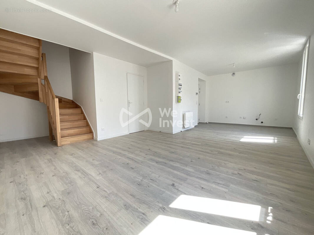 Salon cuisine - Appartement à MEAUX