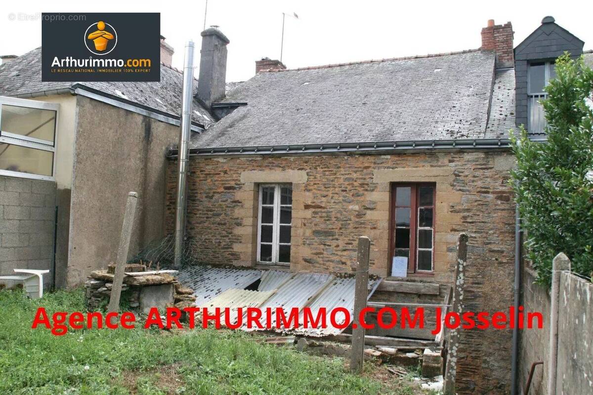 Maison à JOSSELIN