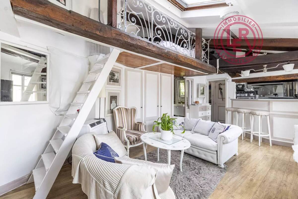 Appartement à PARIS-6E