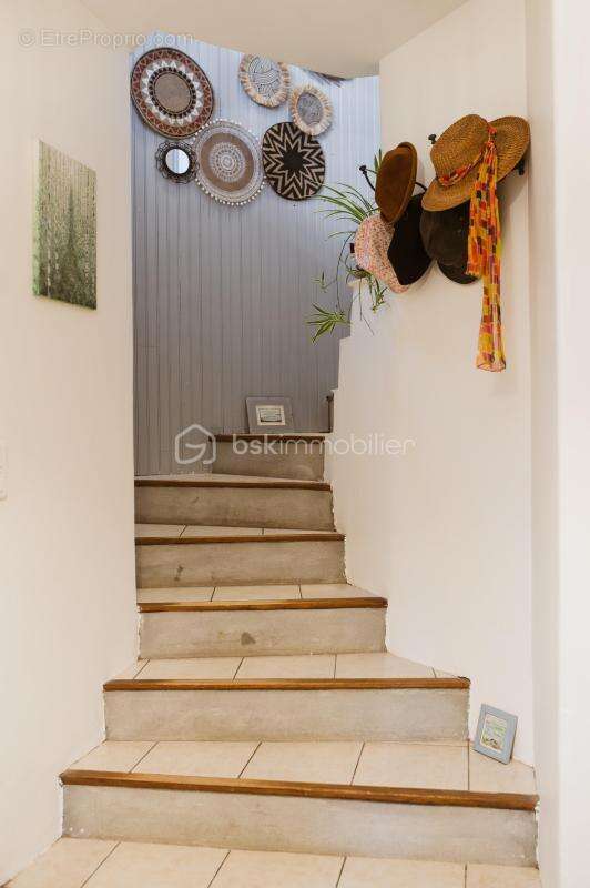 Maison à VILLAINES-LES-ROCHERS