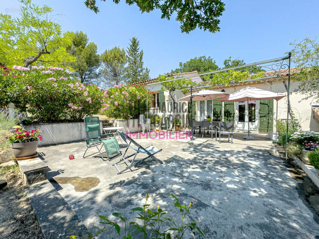 Maison 153 m² à Carpentras  - photo 2