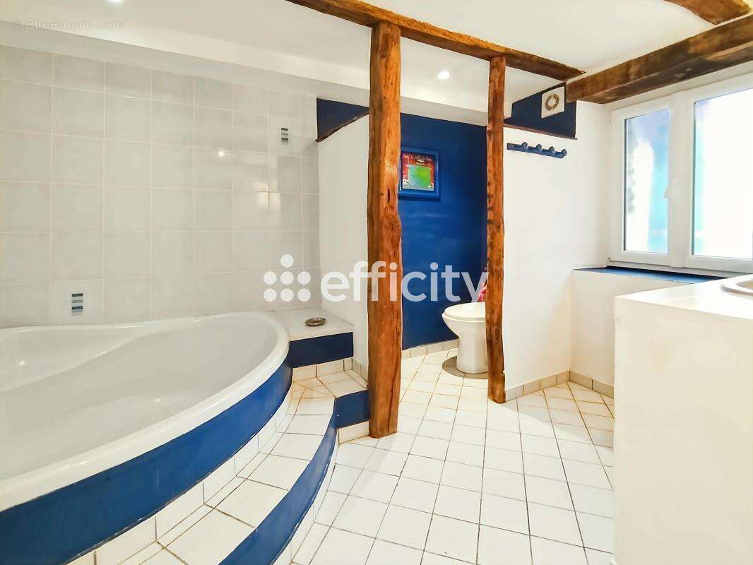 Maison à NIEUL-SUR-L&#039;AUTISE