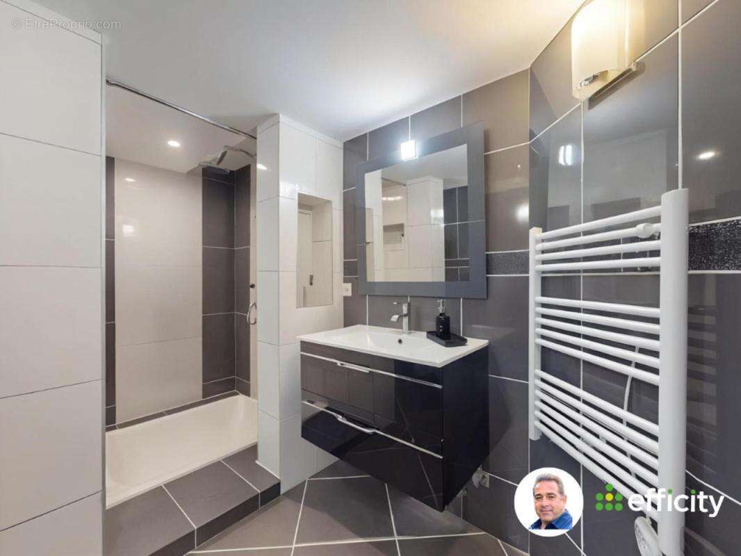 Maison à CHATILLON-SUR-CHALARONNE