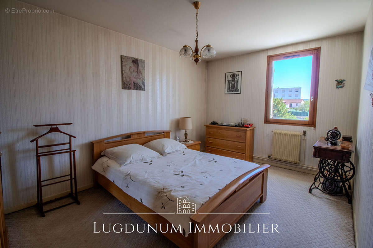 Maison Grigny Sur Rhone 5 pièce(s) 86 m2 avec beau Jardin - photo 10