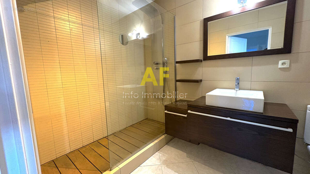 Appartement à SAINT-RAPHAEL