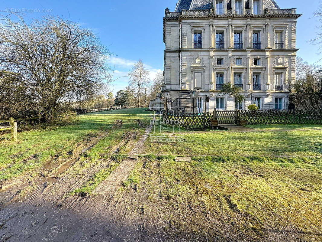 Appartement à BOISSY-SAINT-LEGER
