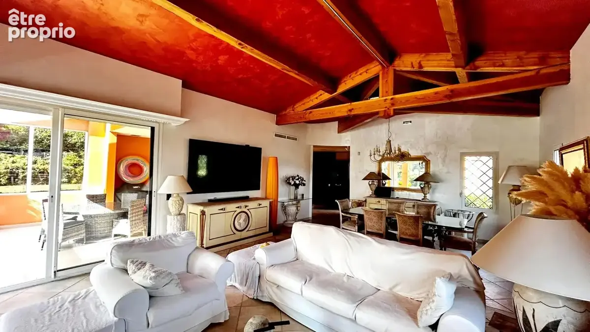 Mandelieu Belle Villa de 148 m² Dans un domaine fermé sécurisé. - photo 10