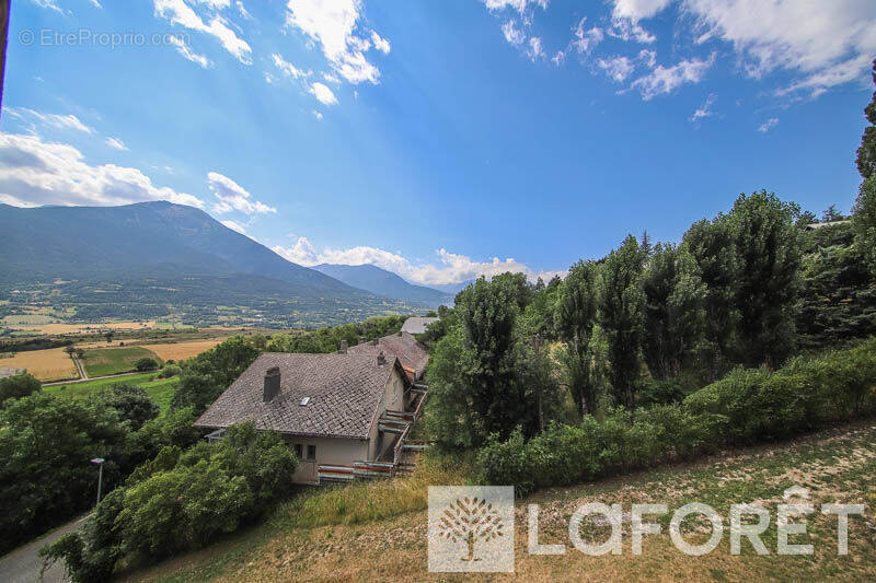 Appartement à CHATEAUROUX-LES-ALPES