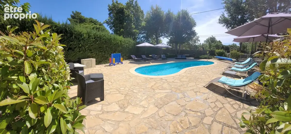 A Régusse, villa sur 2 niveaux avec piscine et garage - photo 14
