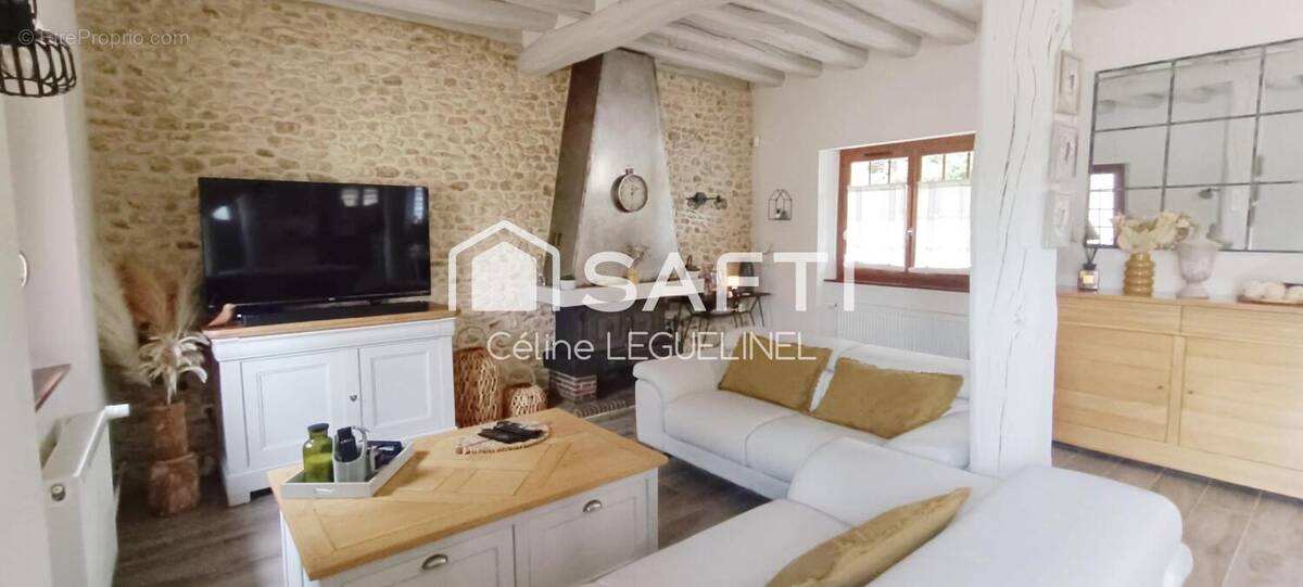 Photo 1 - Maison à HOUDAN