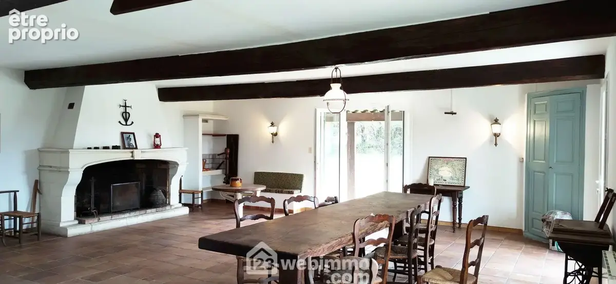 Photo Maison à Arles au prix de 483 000€
