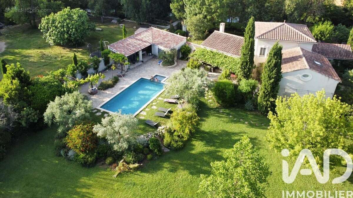 Photo 6 - Maison à L'ISLE-SUR-LA-SORGUE