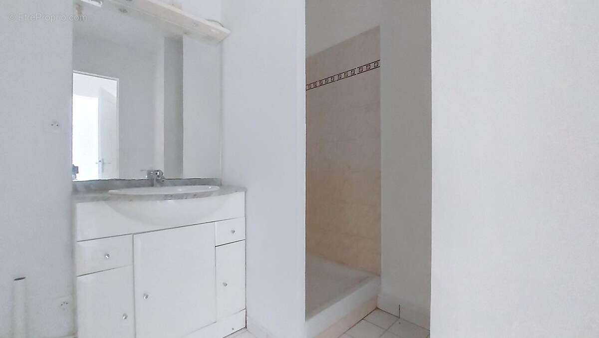 Appartement à LYON-8E