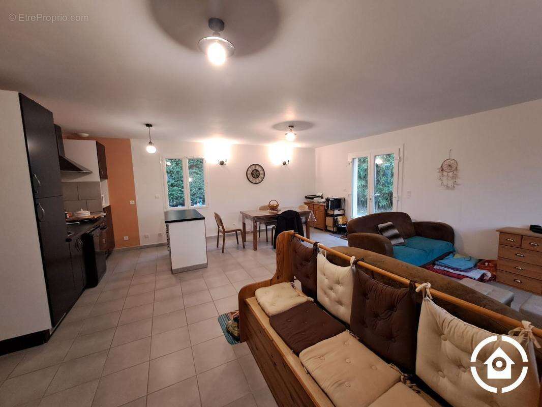 Maison à SAINTE-SEVERE