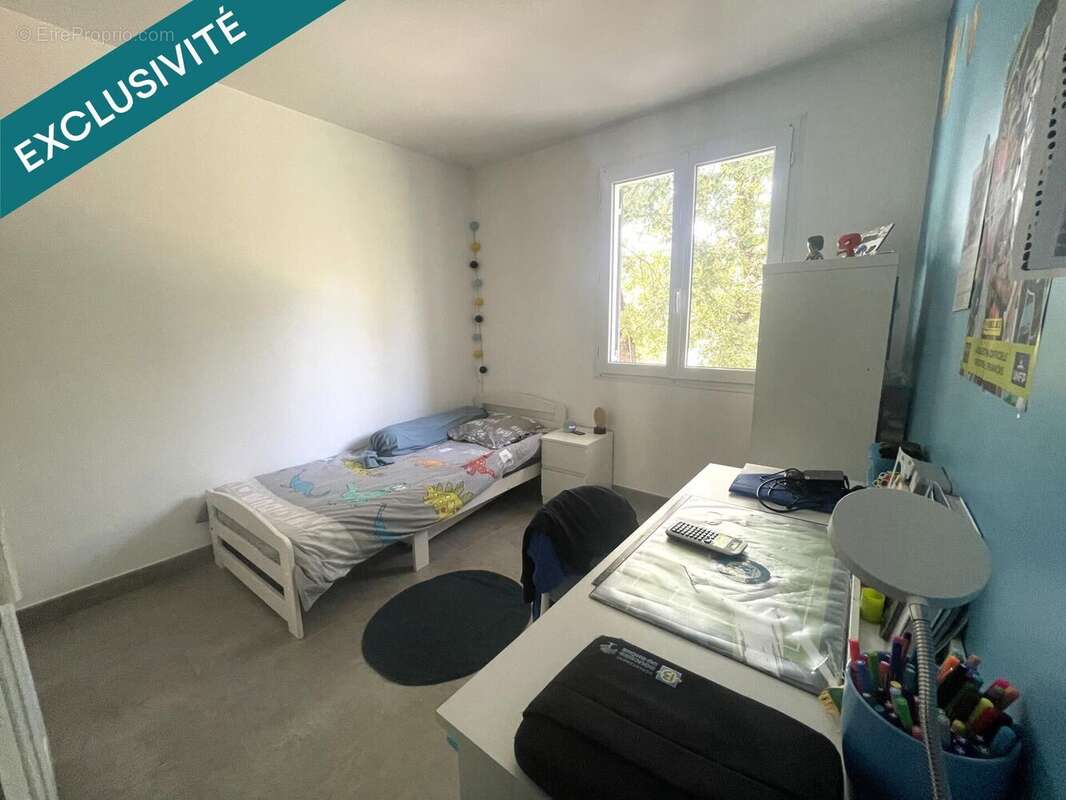 Photo 9 - Maison à LA ROQUE-D&#039;ANTHERON