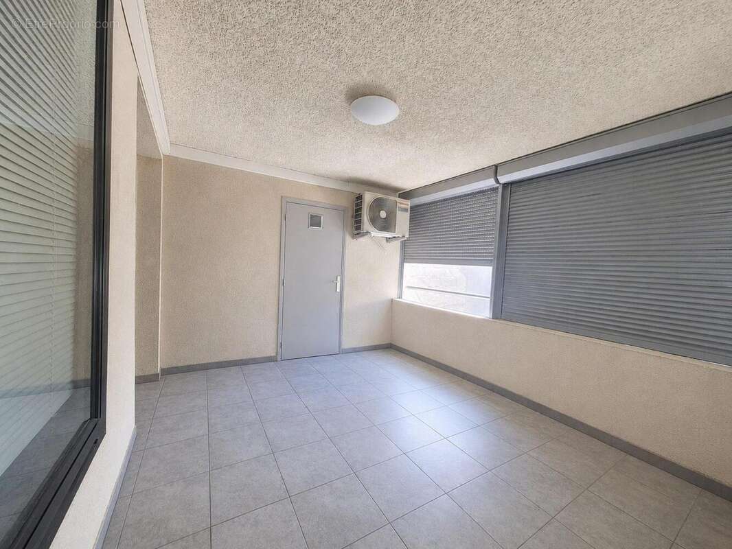 Appartement 75 m² à Avignon  - photo 9