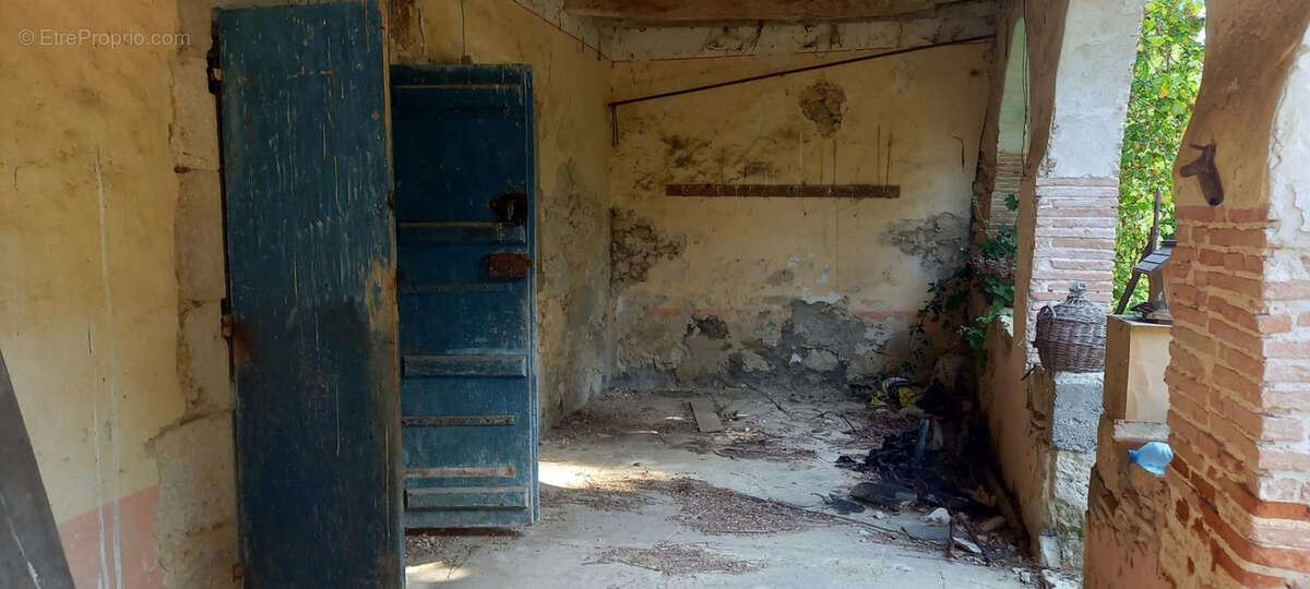 Belle ferme gersoise à restaurer terre 4 ha - photo 11