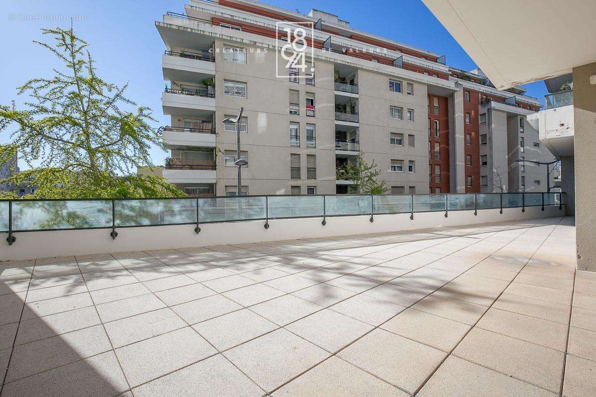 Appartement à MARSEILLE-8E