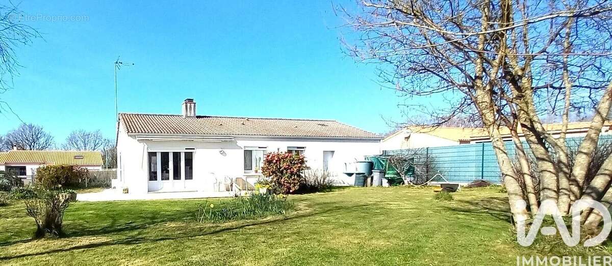 Photo 3 - Maison à LANDERONDE