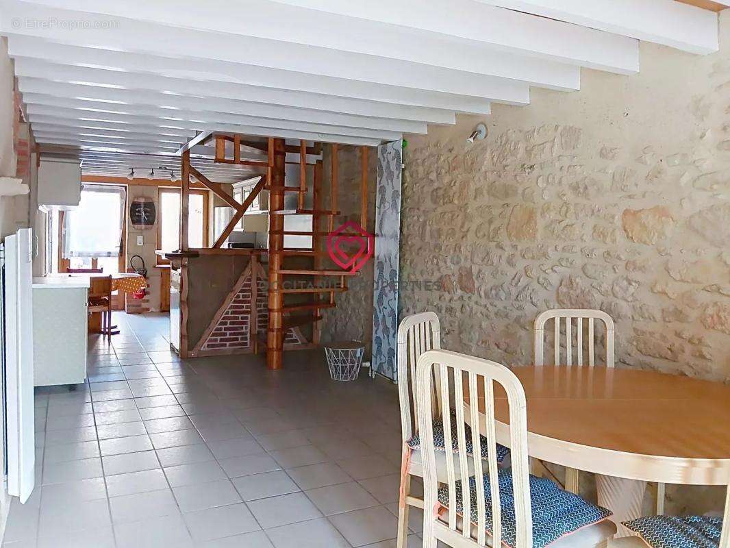 Maison à VILLEFRANCHE-DE-LAURAGAIS